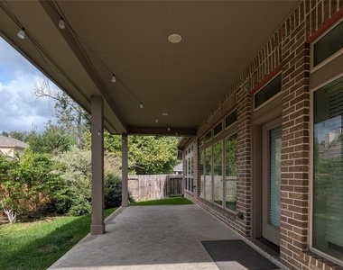 115 Forest Heights Way - Photo Thumbnail 4