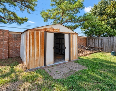 21203 Somerset Park Lane - Photo Thumbnail 38
