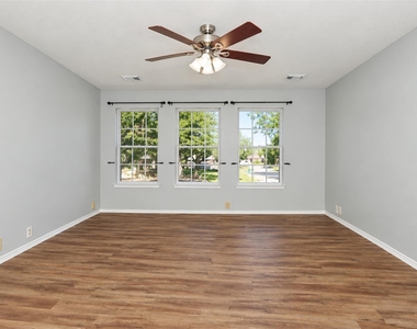21203 Somerset Park Lane - Photo Thumbnail 23