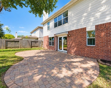21203 Somerset Park Lane - Photo Thumbnail 33