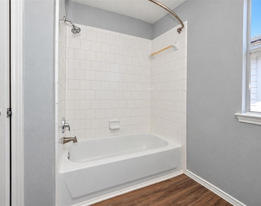 21203 Somerset Park Lane - Photo Thumbnail 30