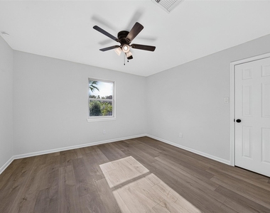 707 Cranfield Court - Photo Thumbnail 34