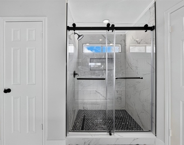707 Cranfield Court - Photo Thumbnail 31