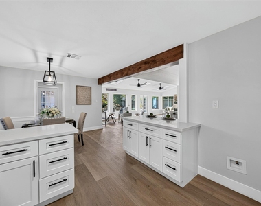 707 Cranfield Court - Photo Thumbnail 13
