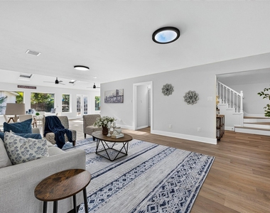 707 Cranfield Court - Photo Thumbnail 5