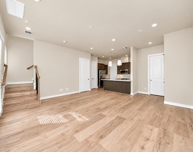 5908 Jasper Jones Way - Photo Thumbnail 3