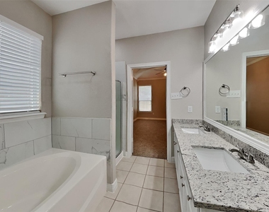 731 Levi Bend - Photo Thumbnail 9