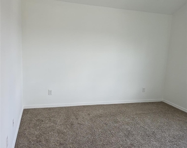 7202 Foxmoor Lake Court - Photo Thumbnail 7