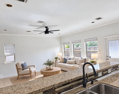 7202 Foxmoor Lake Court - Photo Thumbnail 2