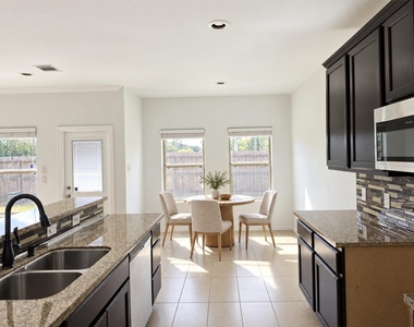 7202 Foxmoor Lake Court - Photo Thumbnail 1