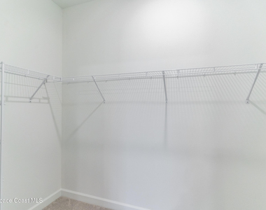 700 Veridian Circle Nw - Photo Thumbnail 11