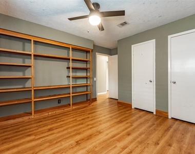 16434 Brookvilla Drive - Photo Thumbnail 12