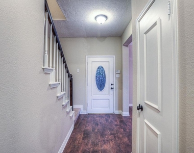 130 Willowwood Circle - Photo Thumbnail 12