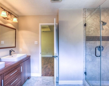 130 Willowwood Circle - Photo Thumbnail 13