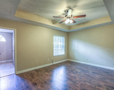 130 Willowwood Circle - Photo Thumbnail 14