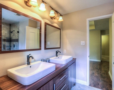 130 Willowwood Circle - Photo Thumbnail 15