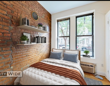 415 East 78th Street - Photo Thumbnail 1