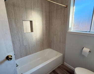 11722 Mclain Boulevard - Photo Thumbnail 2