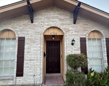 11722 Mclain Boulevard - Photo Thumbnail 10