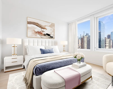 West 38th Street - Photo Thumbnail 2