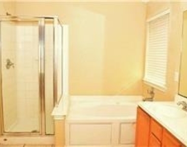 9227 Gammon Oaks Drive - Photo Thumbnail 8