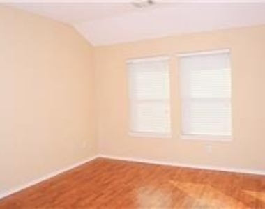 9227 Gammon Oaks Drive - Photo Thumbnail 7