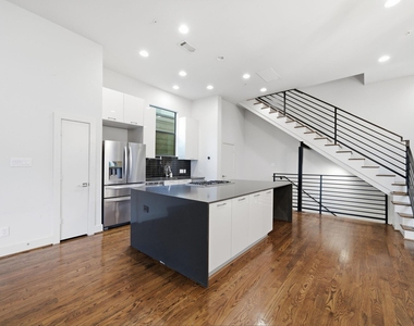 1215 Summer Street - Photo Thumbnail 5