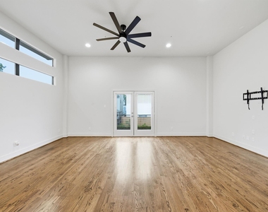 1215 Summer Street - Photo Thumbnail 1
