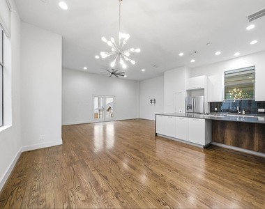 1215 Summer Street - Photo Thumbnail 6