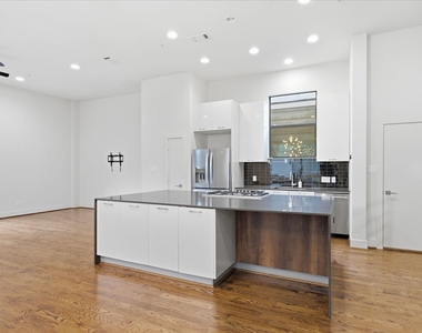 1215 Summer Street - Photo Thumbnail 4