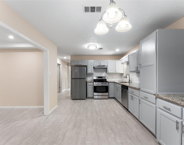 1422 Kappa Street - Photo Thumbnail 7