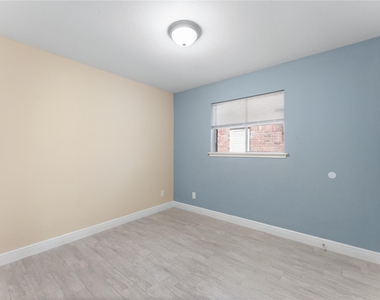 1422 Kappa Street - Photo Thumbnail 12