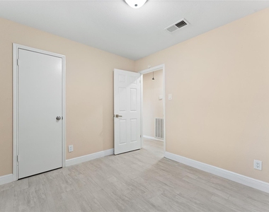 1422 Kappa Street - Photo Thumbnail 13