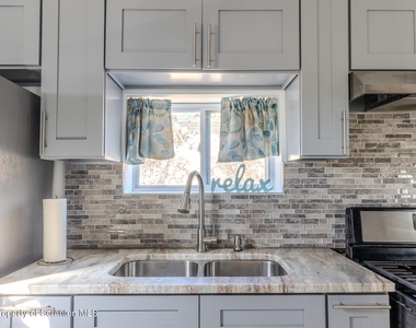 518 Meade Street - Photo Thumbnail 6