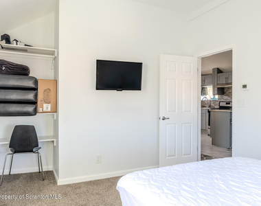 518 Meade Street - Photo Thumbnail 11