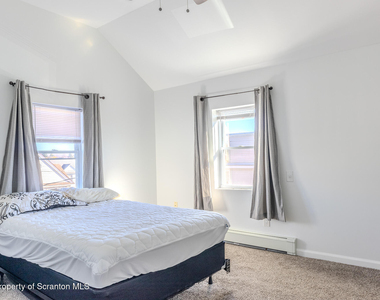 518 Meade Street - Photo Thumbnail 9