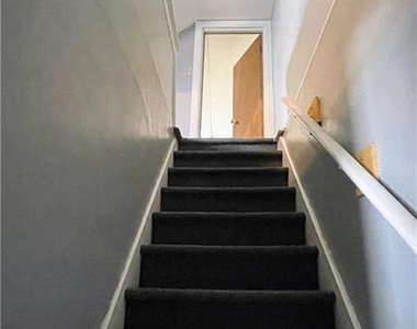33 W Garrison Street - Photo Thumbnail 6