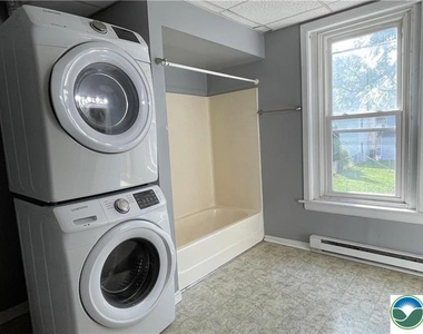 33 W Garrison Street - Photo Thumbnail 12