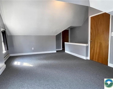 33 W Garrison Street - Photo Thumbnail 15