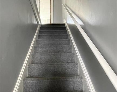 33 W Garrison Street - Photo Thumbnail 13