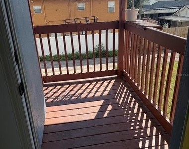 2412 W Fig Street - Photo Thumbnail 2