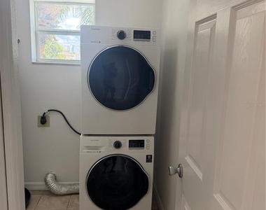 2412 W Fig Street - Photo Thumbnail 12