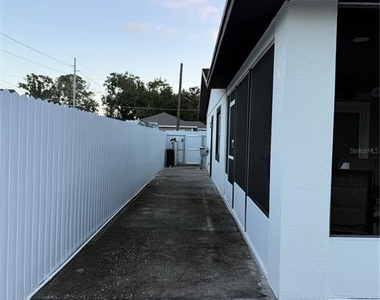2803 W Powhatan Avenue - Photo Thumbnail 25