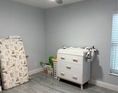 2803 W Powhatan Avenue - Photo Thumbnail 21