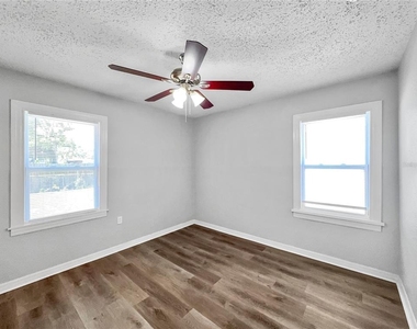 3110 W Hartnett Avenue - Photo Thumbnail 8