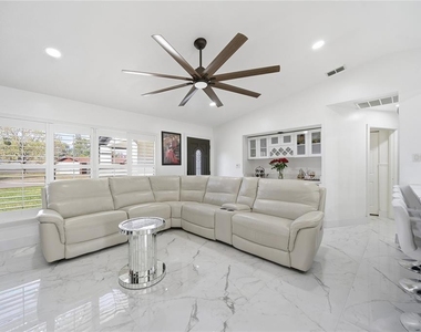 4916 Hi Vista Circle - Photo Thumbnail 5