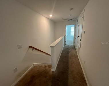 2080 Viewfinder Street - Photo Thumbnail 5
