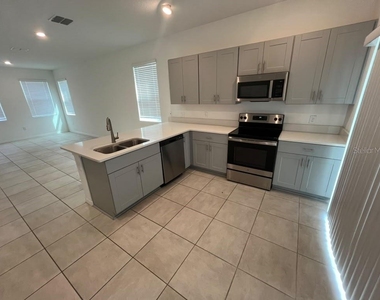 2080 Viewfinder Street - Photo Thumbnail 2