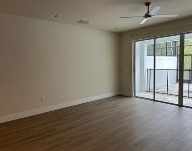 1435 Serendipity Lane - Photo Thumbnail 6
