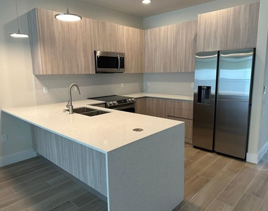 1435 Serendipity Lane - Photo Thumbnail 3